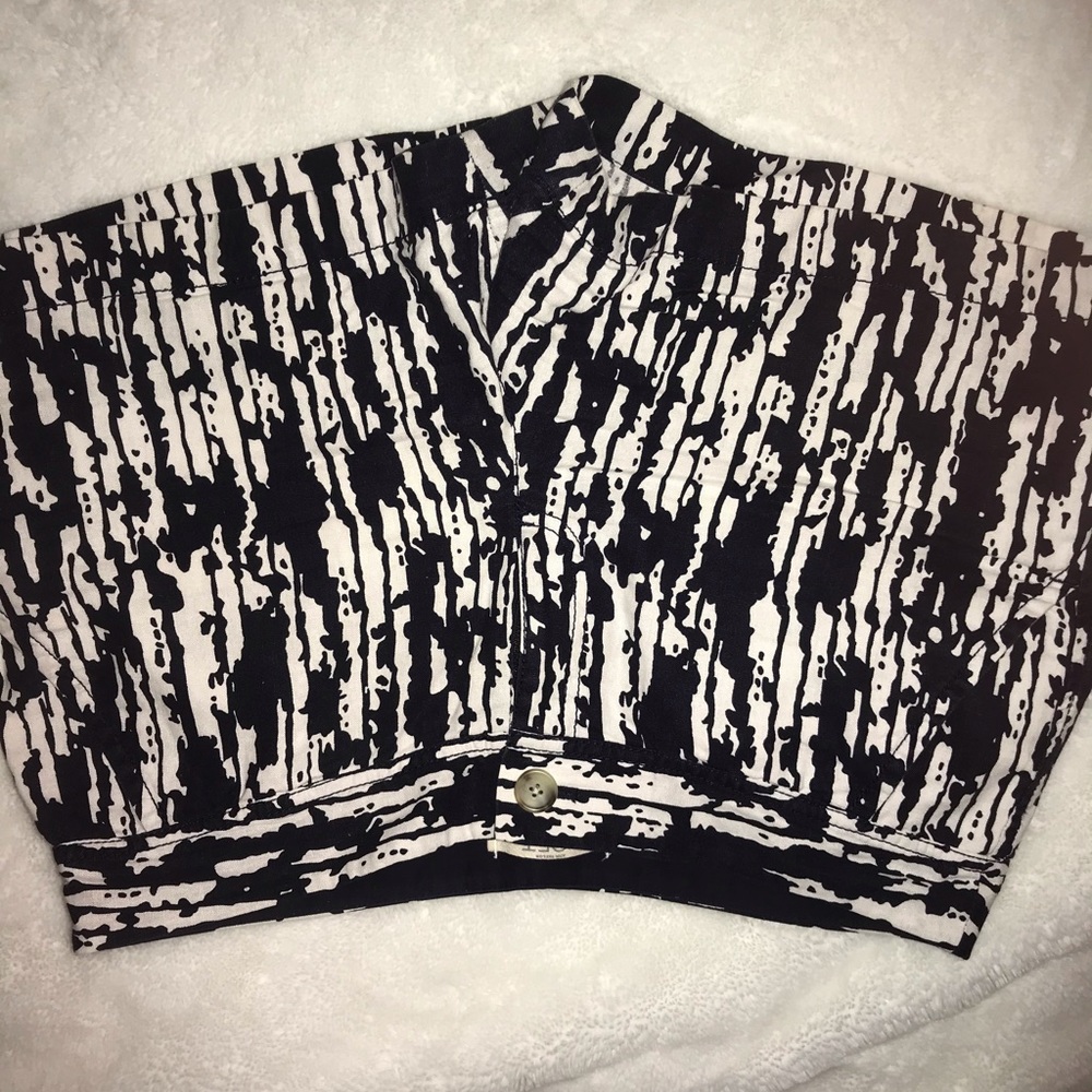 Shorts, navy and white